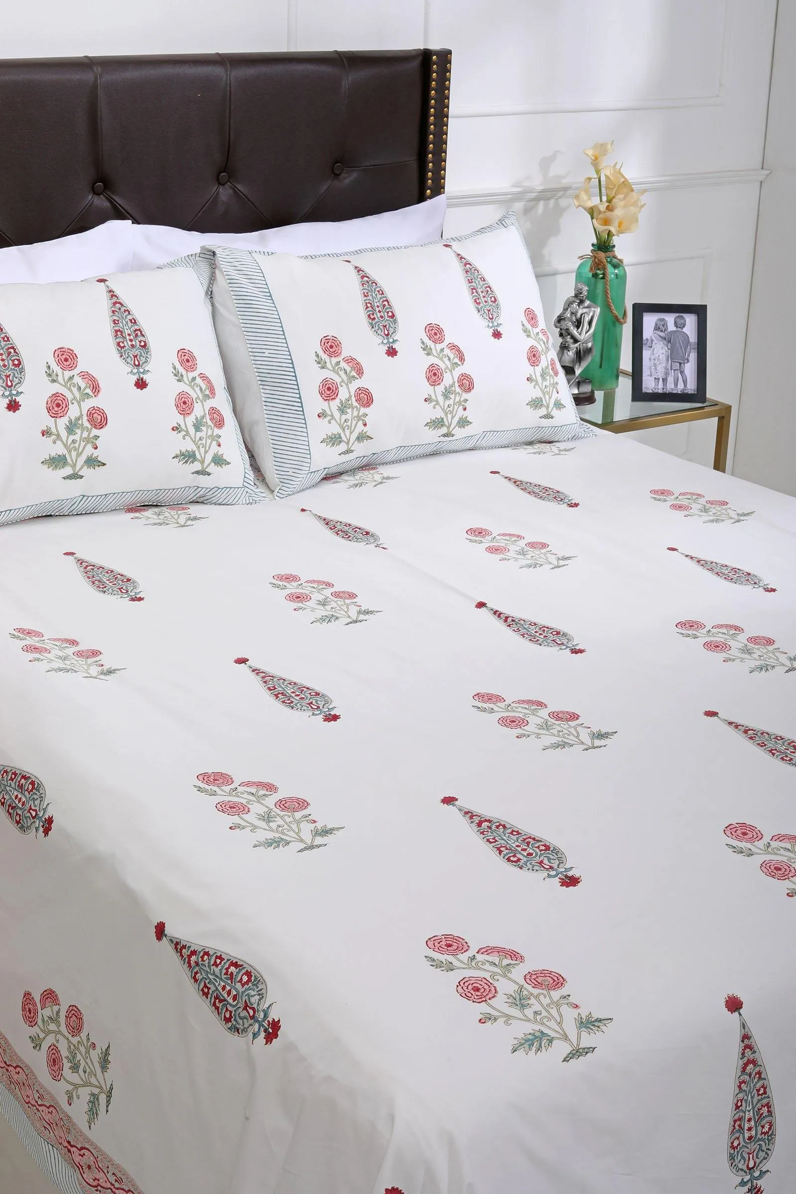 Anam Phool Cotton Percale Bedsheet