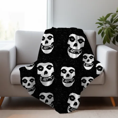 Crims0n Ghost Blanket