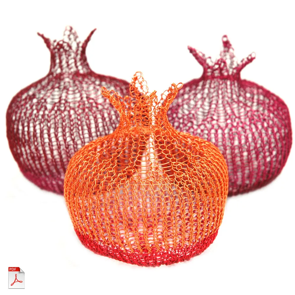 How to crochet a Wire Pomegranate , PDF pattern tutorial