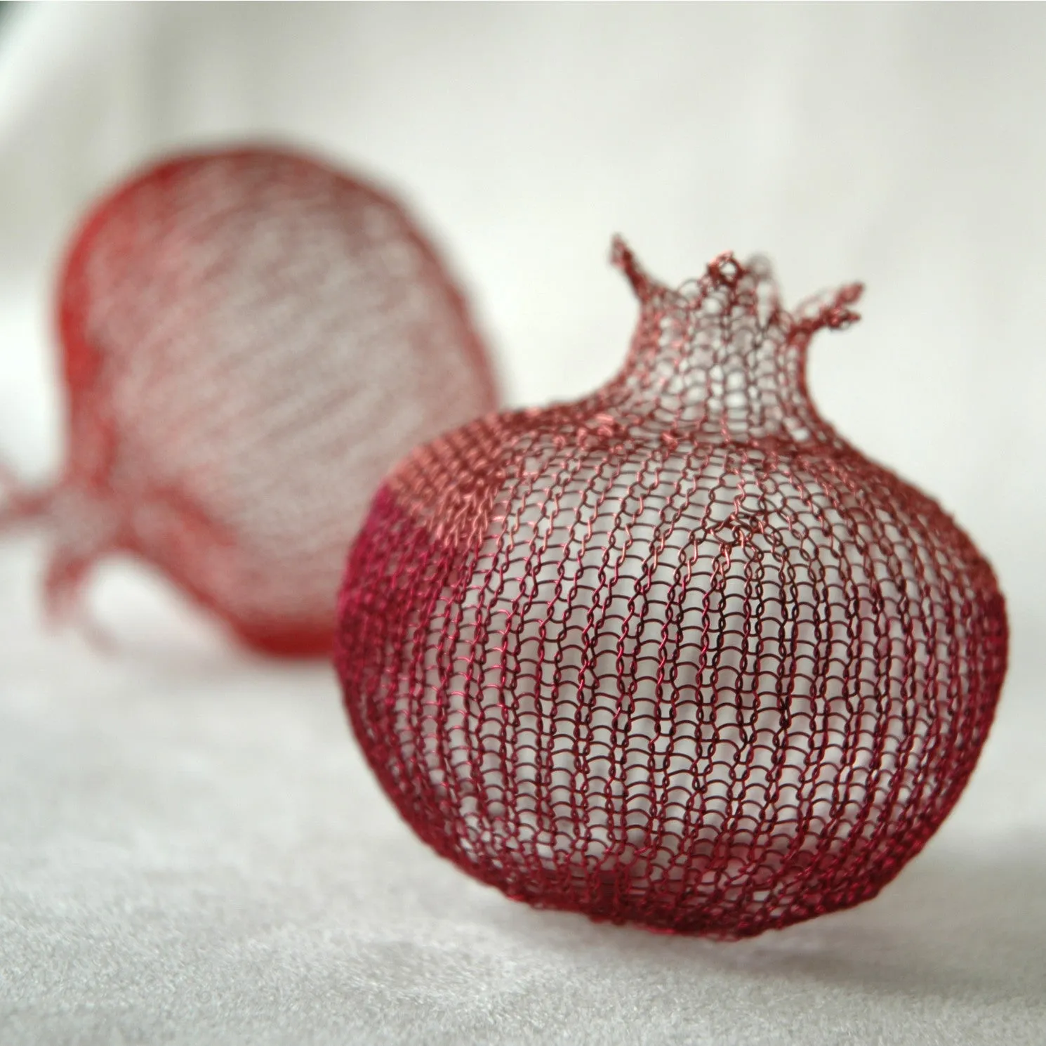 How to crochet a Wire Pomegranate , PDF pattern tutorial