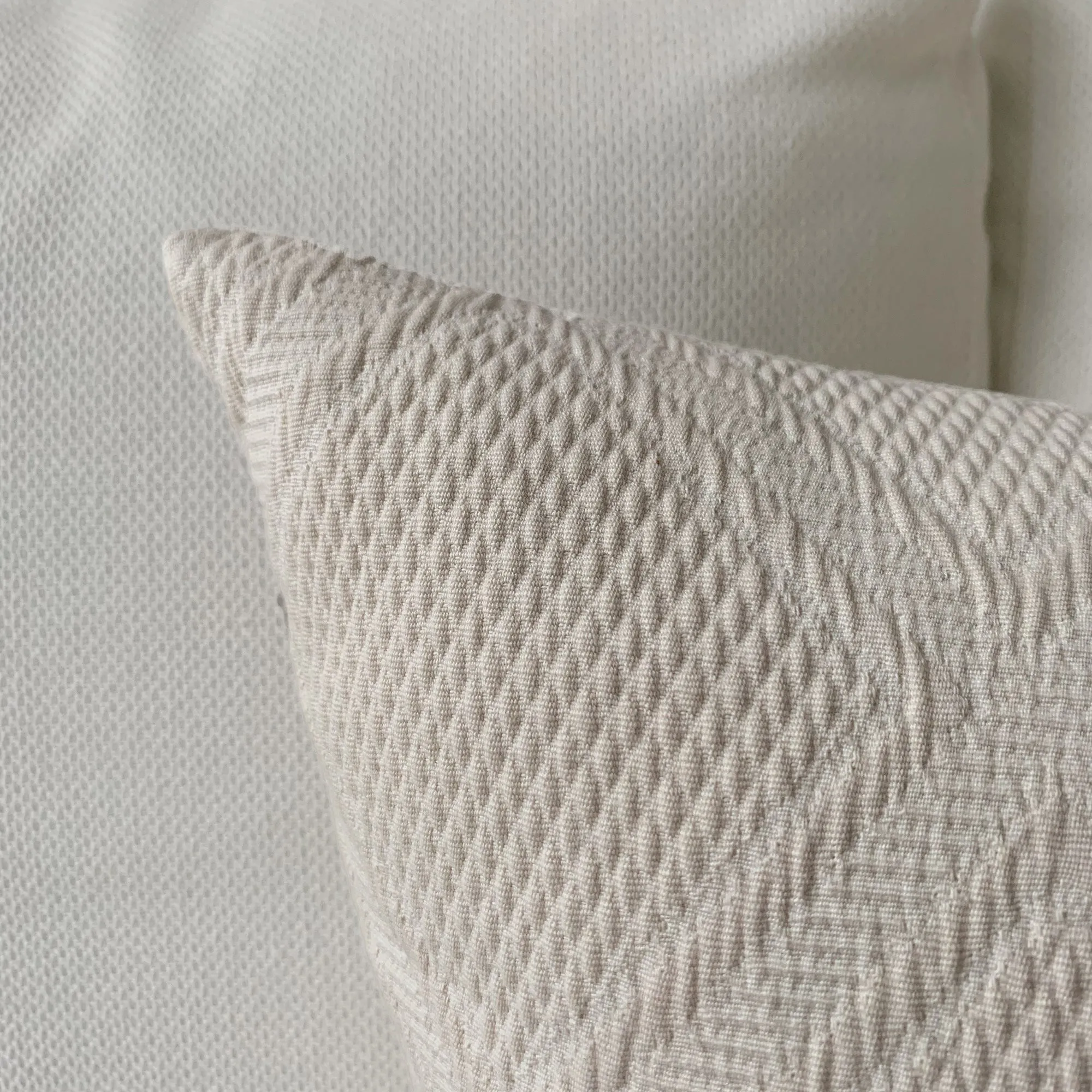 Ivory Diamond Matelassé Throw Pillow Cover 18x18