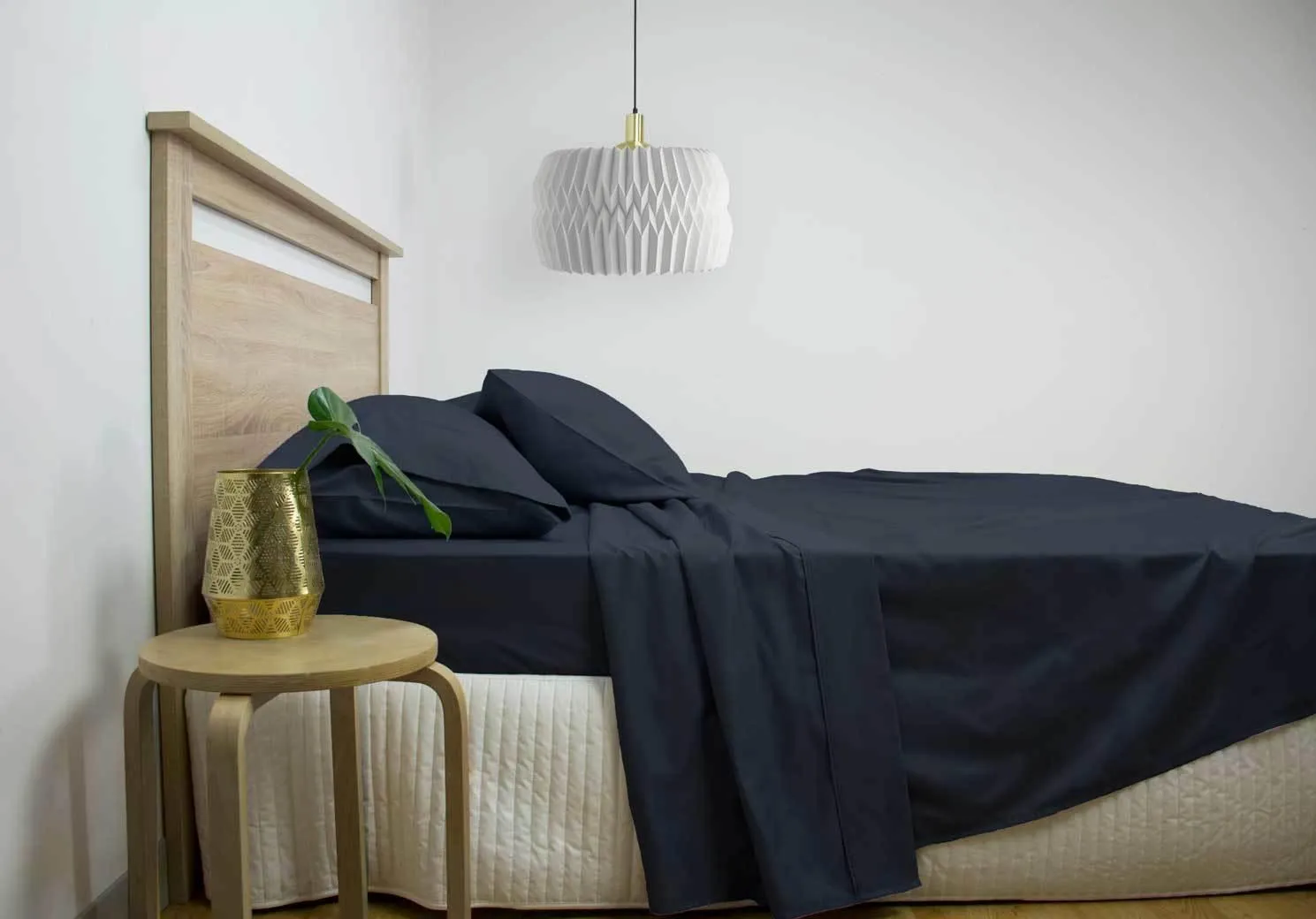 Queen Size 2500TC Cotton Rich Sheet Set (Navy Color)