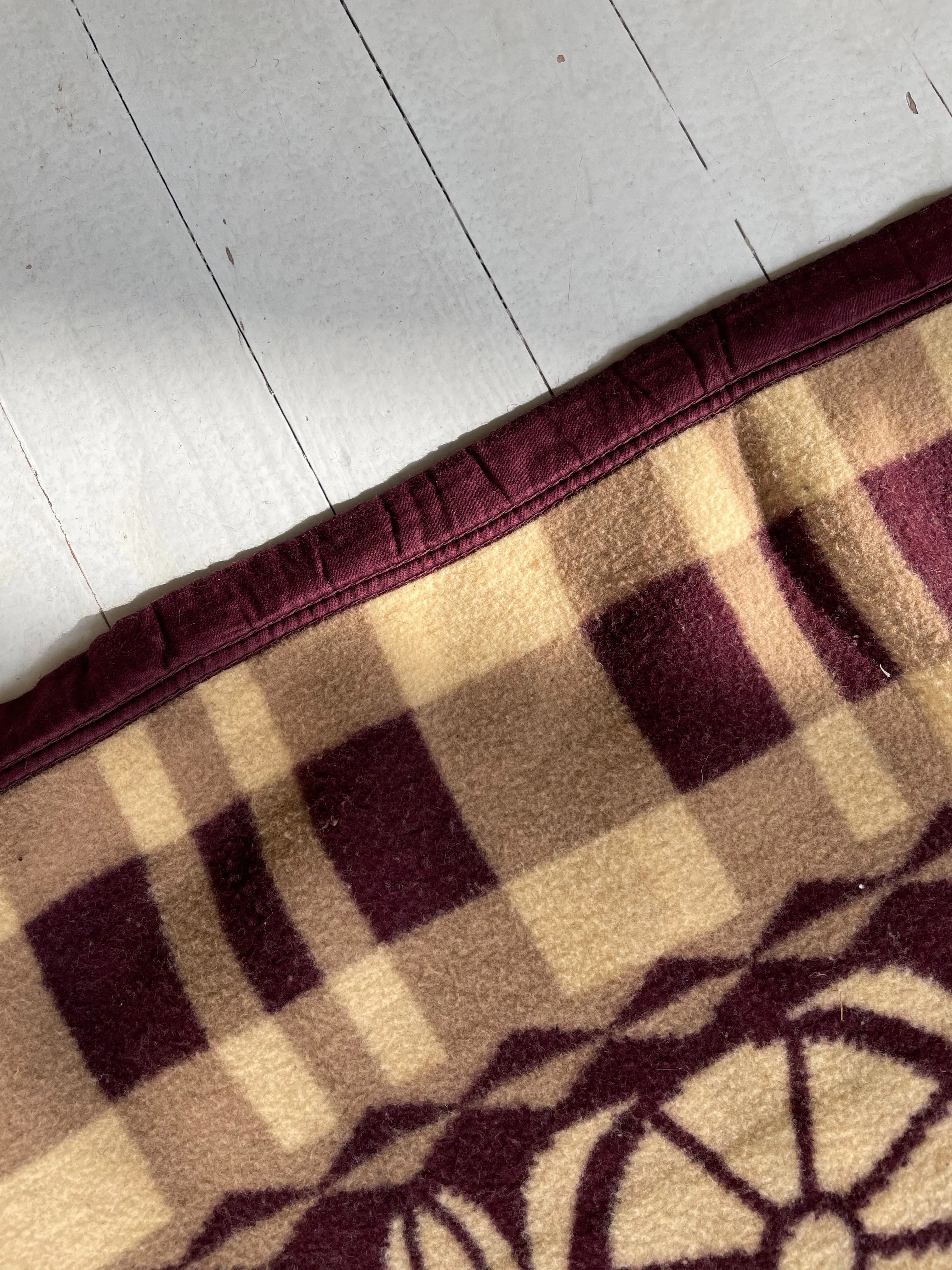 SALE | 1920s Vintage Beacon Camp Blanket