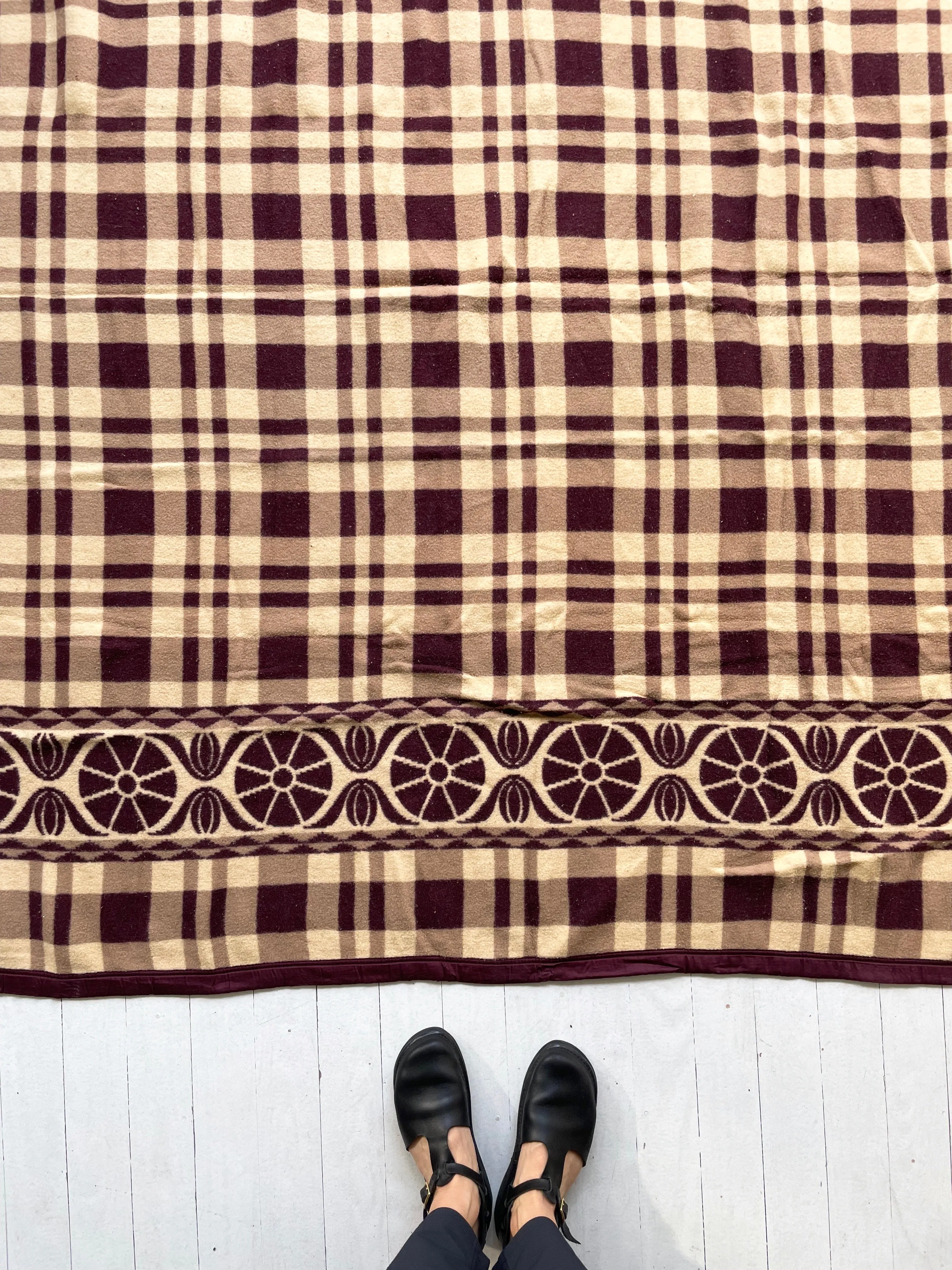 SALE | 1920s Vintage Beacon Camp Blanket