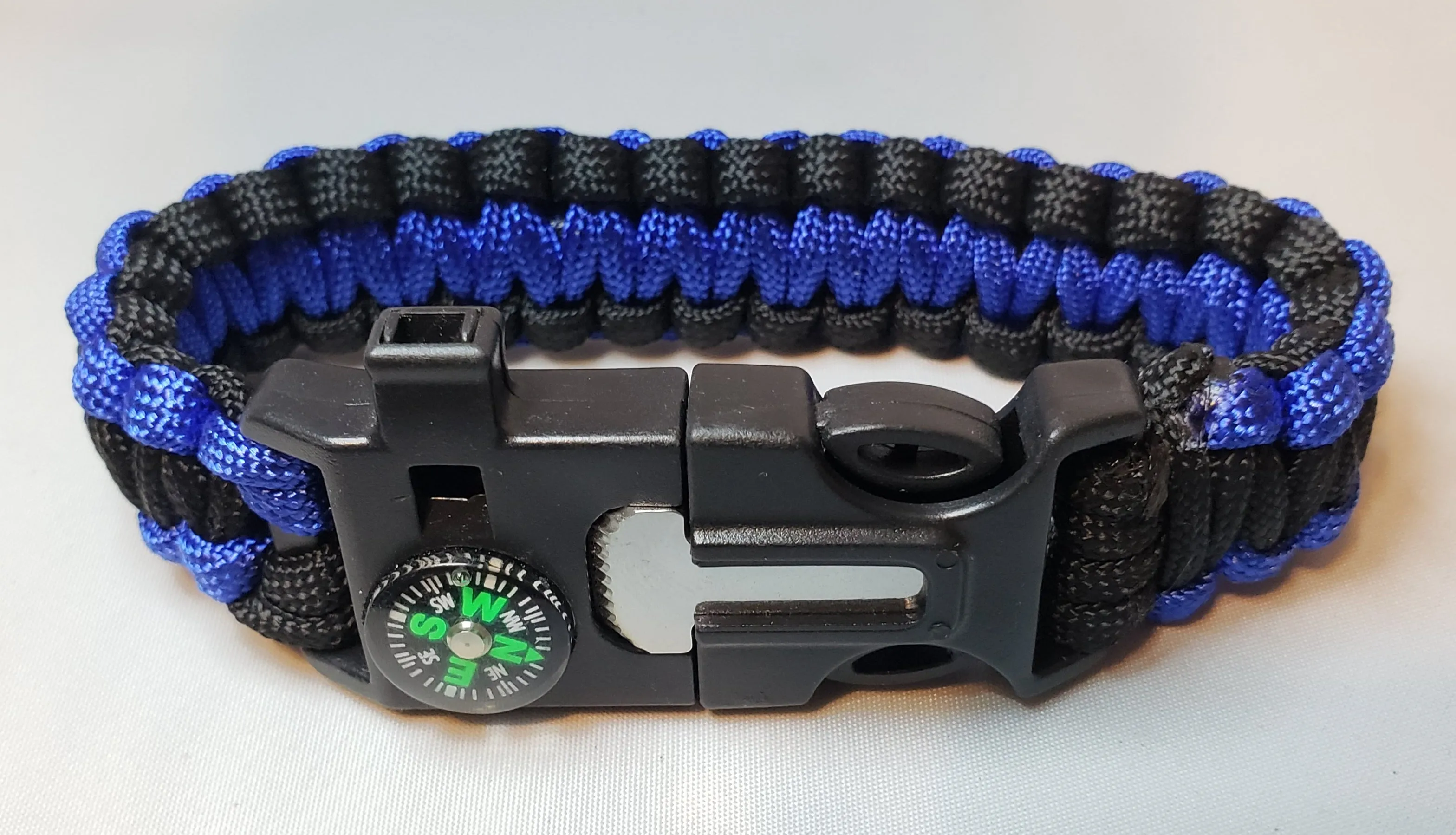 SURVIVAL BRACELET. 5 in 1 with Paracord, Compass, Fire Starter, Whistle & Scraper/Knife. 8.5" in various colors 